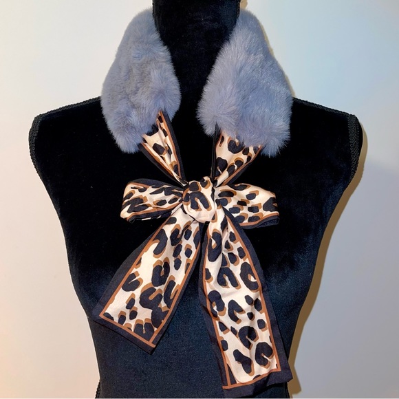 SCARF - Picture 2 of 5